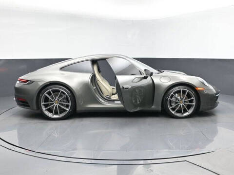 2022 Porsche 911 Carrera