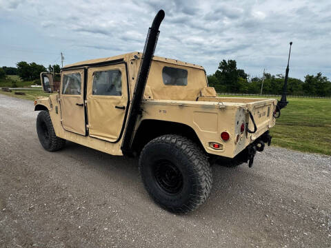 2014 AM General Hummer