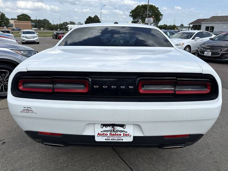 2015 Dodge Challenger SXT
