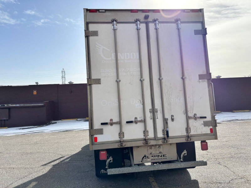 2014 Freightliner M2 106