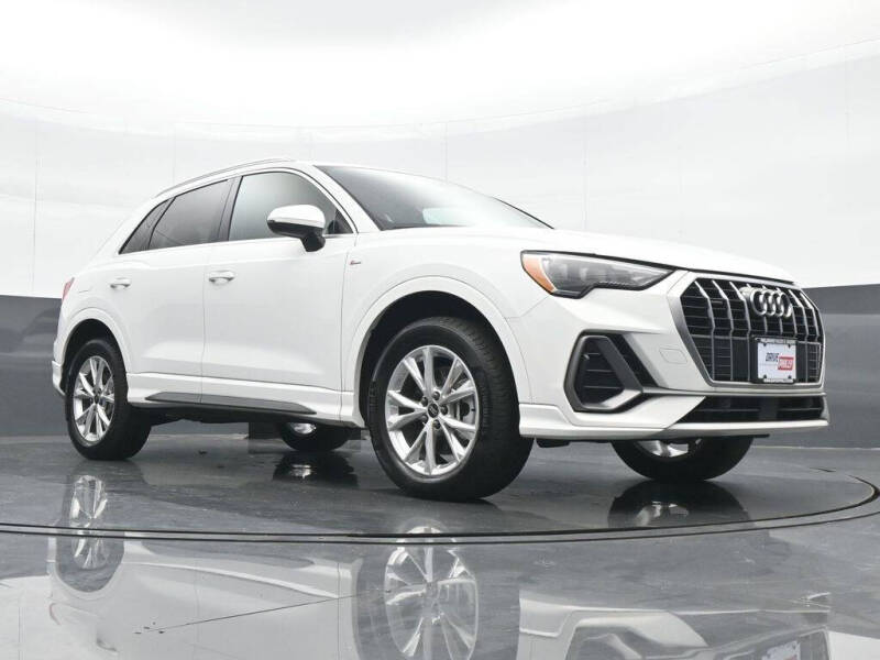 2022 Audi Q3 quattro S line Premium 45 TFSI