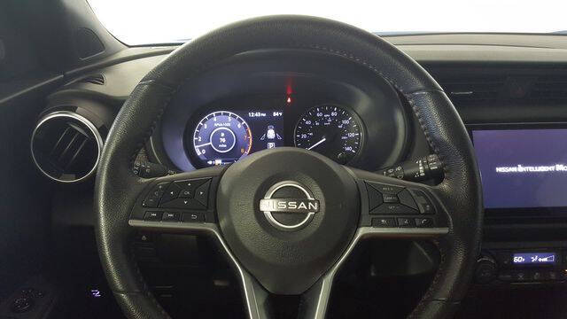 2023 Nissan Kicks SR