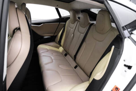 2017 Tesla Model S 90D