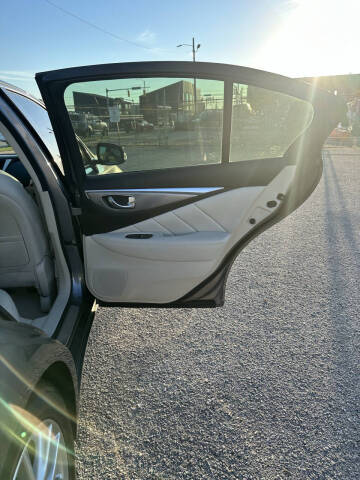 2014 Infiniti Q50 Premium