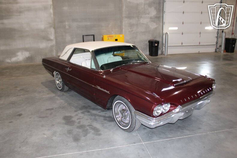 1964 Ford Thunderbird