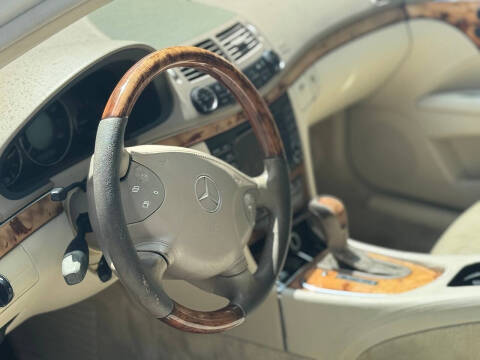 2005 Mercedes-Benz E-Class E 320