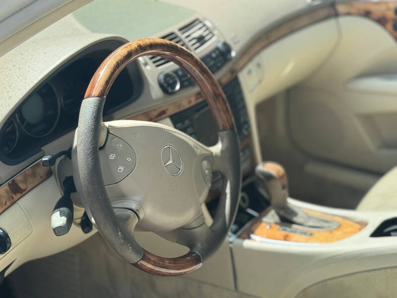 2005 Mercedes-Benz E-Class E 320