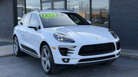 2016 Porsche Macan S