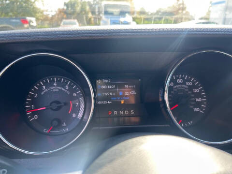 2017 Ford Mustang V6