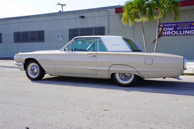 1964 Ford Thunderbird