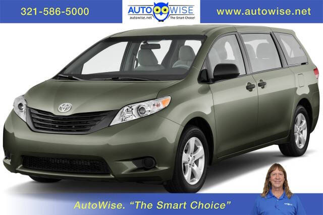 2014 Toyota Sienna LE Mobility 7-Passenger
