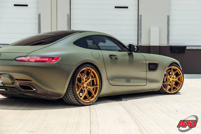 2017 Mercedes-Benz AMG GT