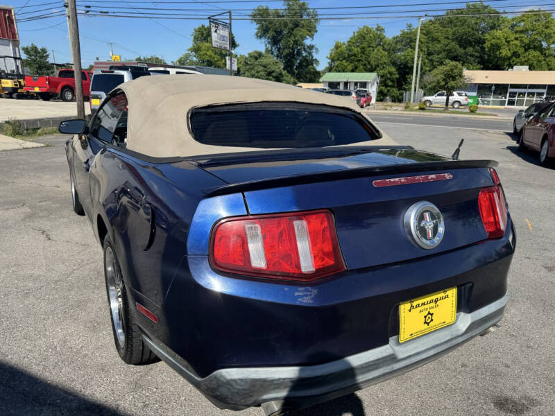 2012 Ford Mustang V6