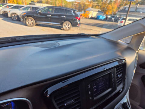 2017 Chrysler Pacifica Touring-L