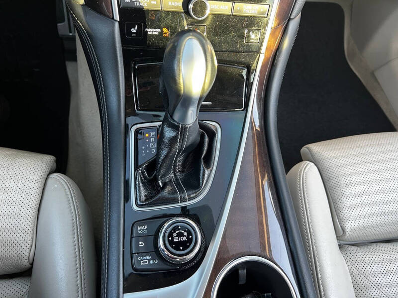 2014 Infiniti Q50 Hybrid Sport