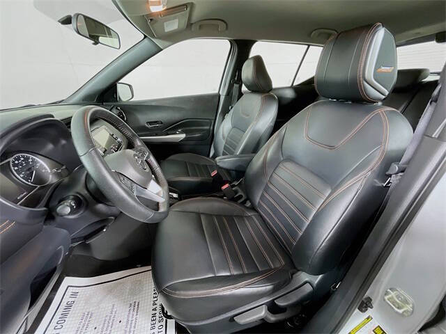 2019 Nissan Kicks SR