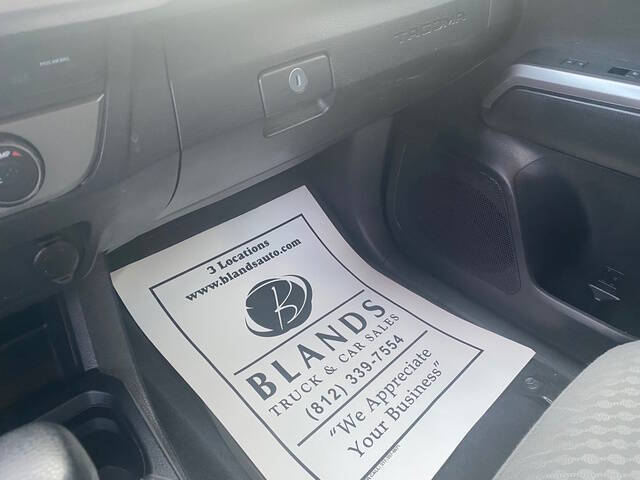 2022 Toyota Tacoma SR5 V6