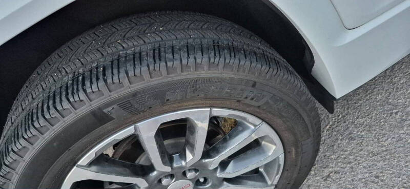 2020 GMC Acadia Denali