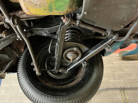 1951 Kaiser Henry-J Coupe