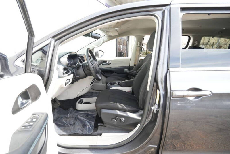 2021 Chrysler Pacifica Touring