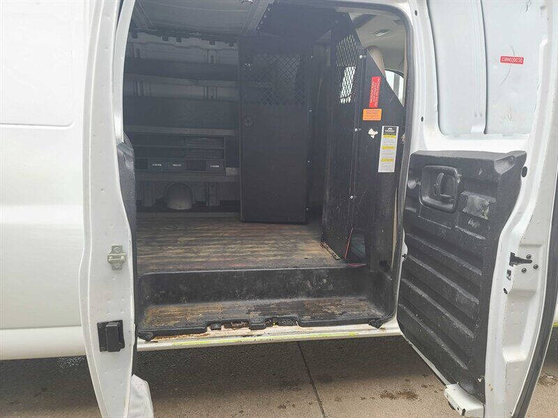 2017 GMC Savana 2500