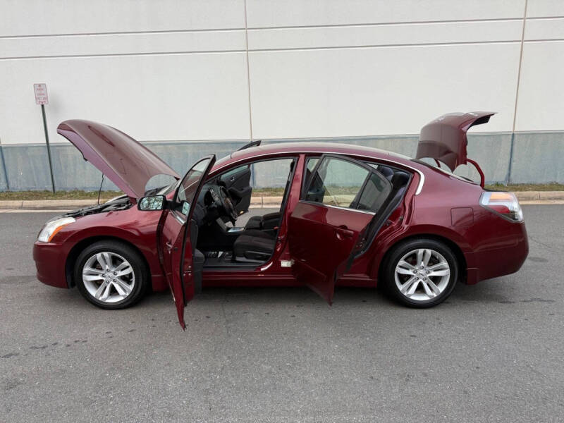 2010 Nissan Altima 3.5 SR