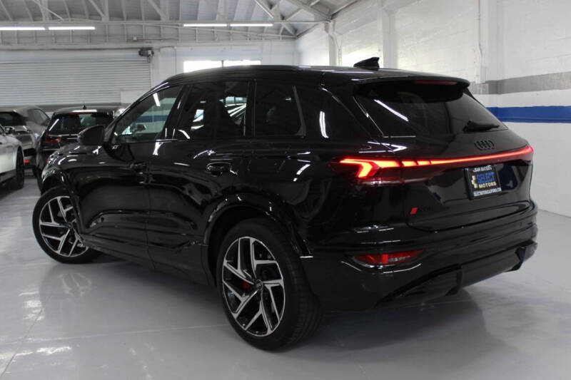 2025 Audi SQ6 e-tron quattro Premium Plus