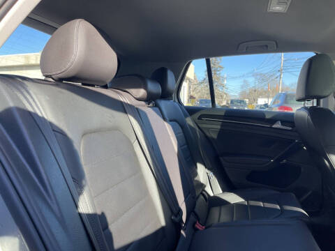 2015 Volkswagen Golf TSI SEL