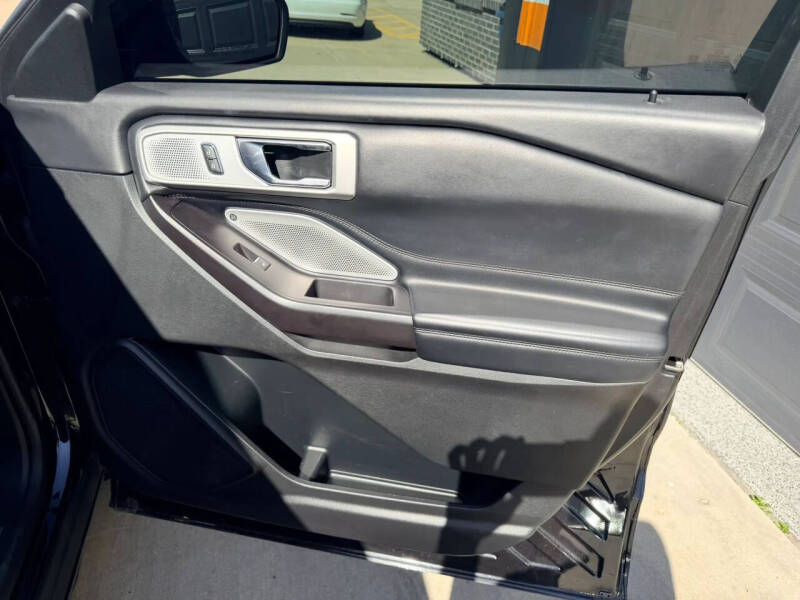 2020 Ford Explorer Platinum