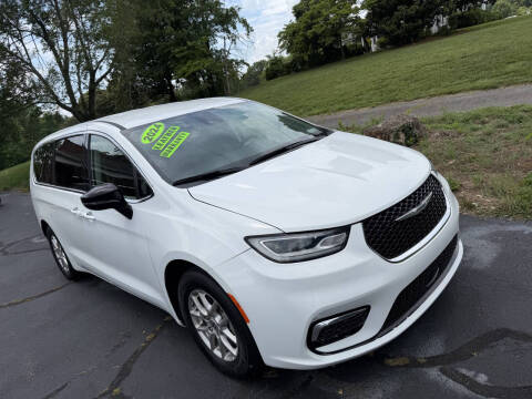 2024 Chrysler Pacifica Touring L