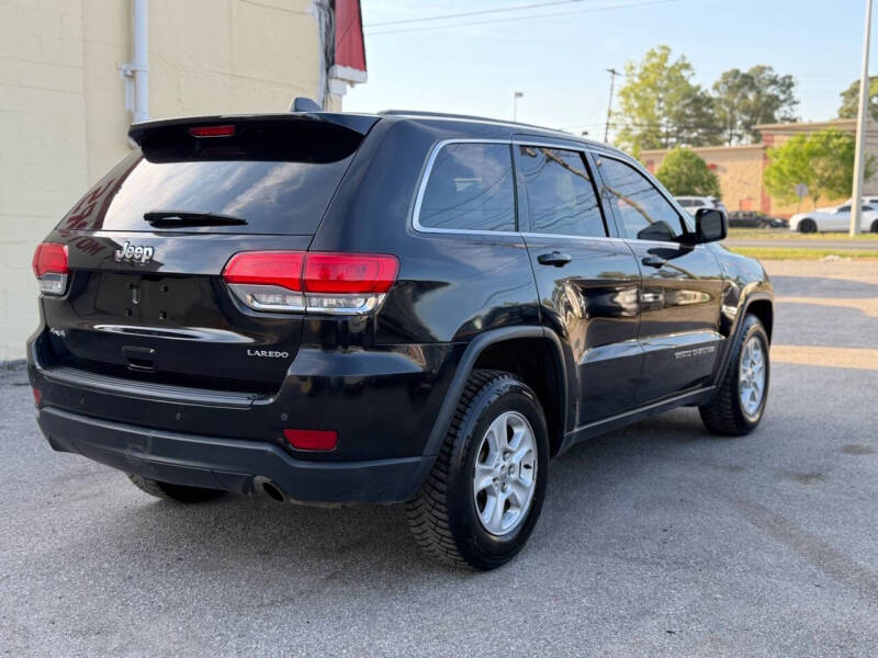 2017 Jeep Grand Cherokee Laredo