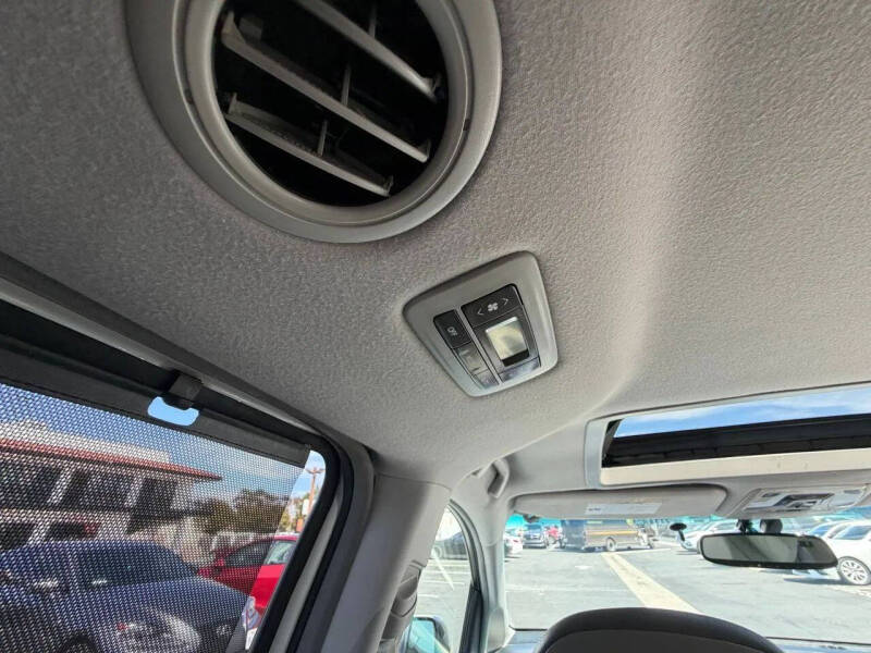 2012 Toyota Sienna Limited 7-Passenger