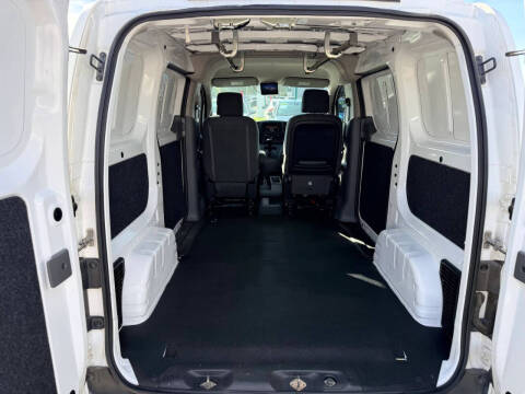 2017 Nissan NV200