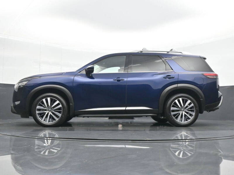 2022 Nissan Pathfinder Platinum