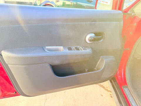 2012 Nissan Versa 1.8 S