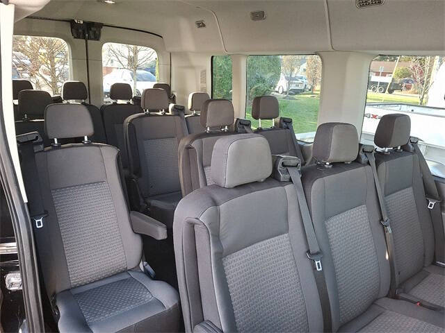 2023 Ford Transit 350 XLT
