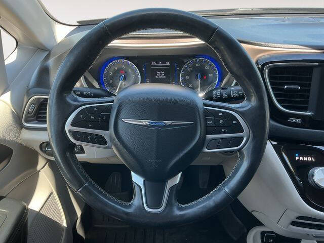 2020 Chrysler Voyager LX
