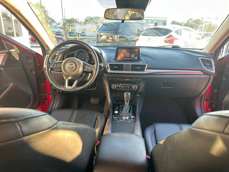 2017 Mazda MAZDA3 Touring