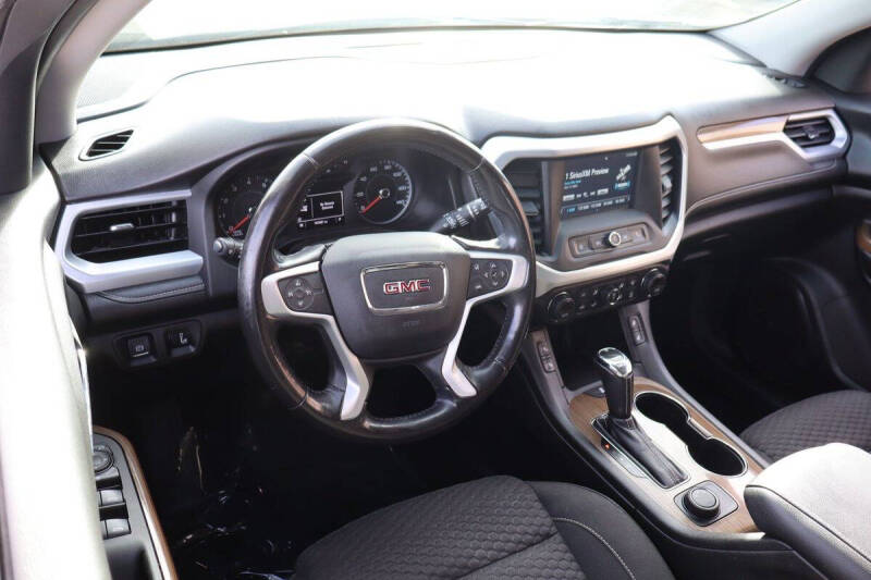 2018 GMC Acadia SLE-2