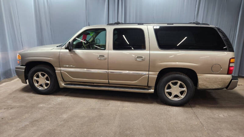 2002 GMC Yukon XL Denali