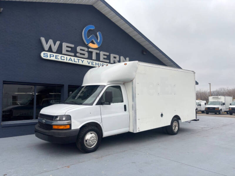 2020 Chevrolet Express FedEx Box Van