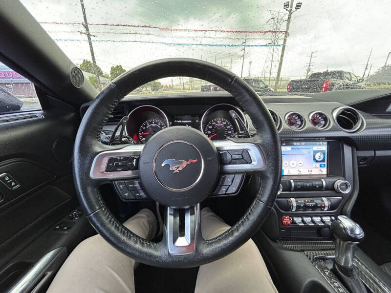2019 Ford Mustang