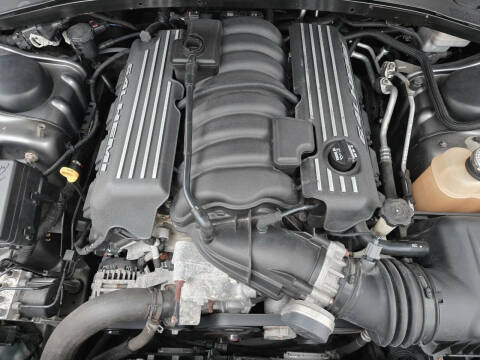 2012 Chrysler 300 SRT8