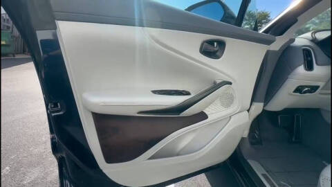 2021 Aston Martin DBX