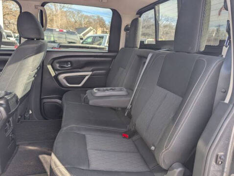 2018 Nissan Titan SV