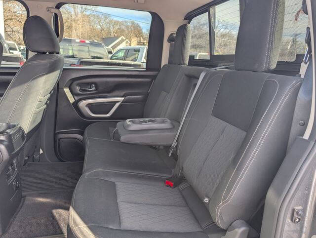 2018 Nissan Titan SV