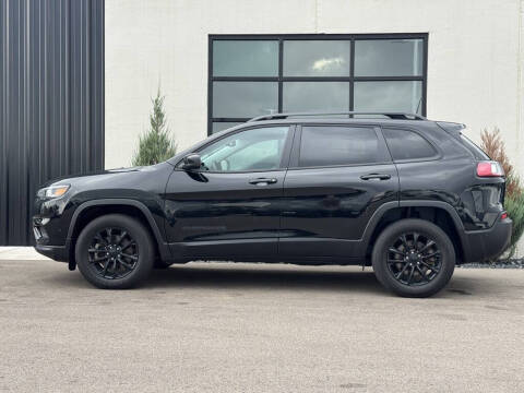 2023 Jeep Cherokee Altitude Lux