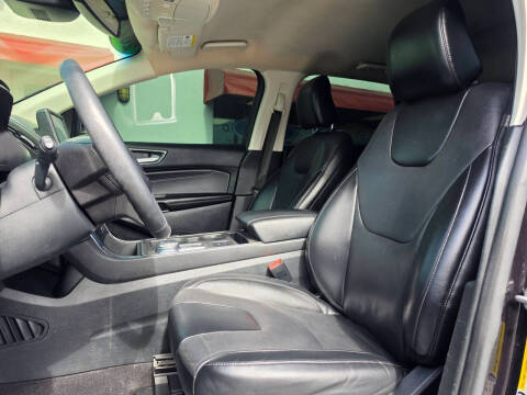 2022 Ford Edge Titanium