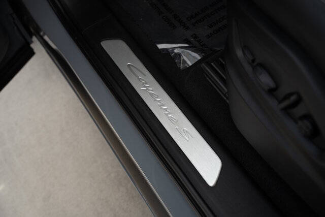 2025 Porsche Cayenne S Coupe