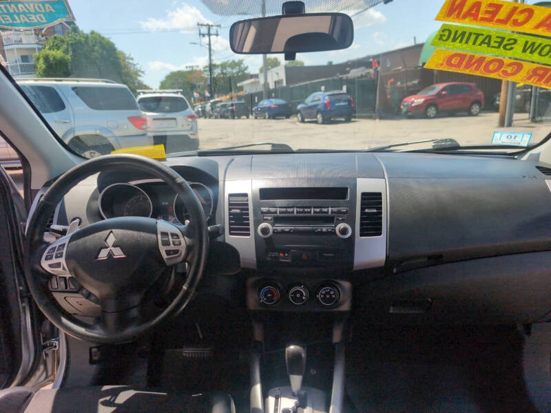 2012 Mitsubishi Outlander SE
